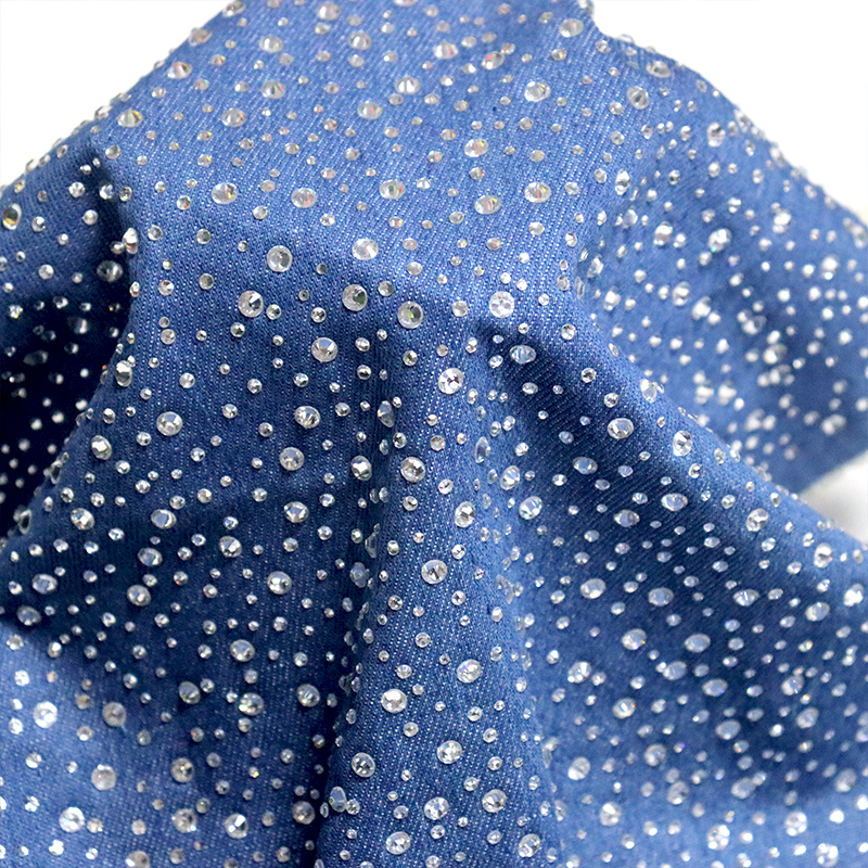 Randomly Mix 3 Different Sizes White Crystal Denim Fabric Supplier