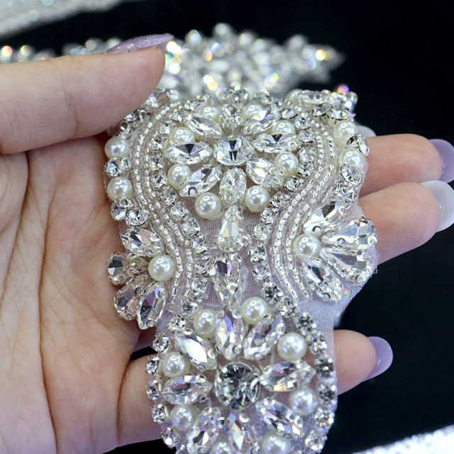 Silver Pearl Beaded Rhinestone Applique for Bridal Dress Supplier