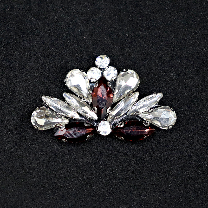 Bling Flower Shaped Diamond Patches with Pearl for Jackets Jeans Supplier