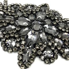 Multi Color Resin Diamond Applique for Wedding Dress Supplier