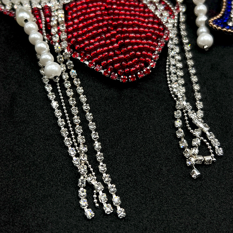 Heart Shaped Pearl Beaded Crystal Patches for Clothing Supplier