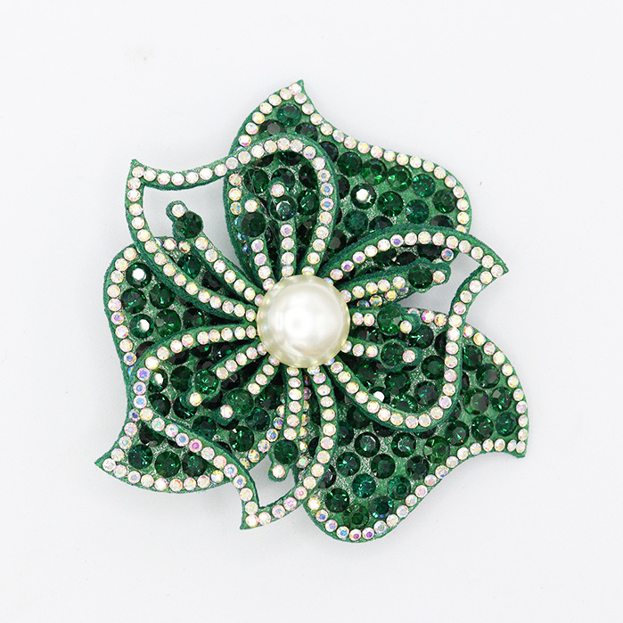 7*7cm Shiny Small 3D Floral Rhinestone Appliques with Pearl Supplier