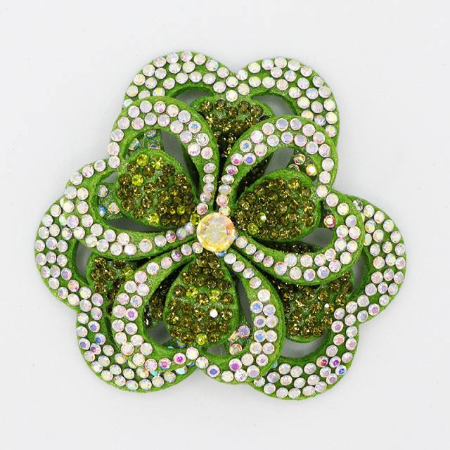 5.6*6cm 3D Flower Shaped Crystal Appliques for Dresses Manufacturer