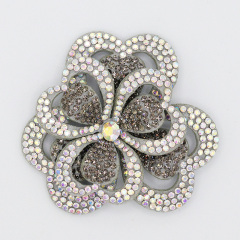 5.6*6cm 3D Flower Shaped Crystal Appliques for Dresses Manufacturer