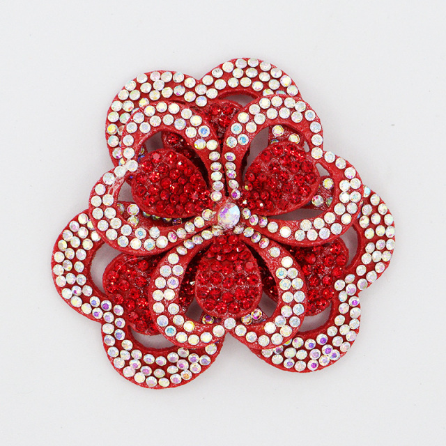 5.6*6cm 3D Flower Shaped Crystal Appliques for Dresses Manufacturer