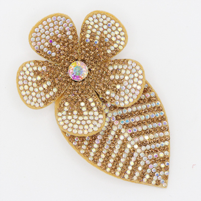 9*5.6cm 3D Flower Leafs Jeweled Diamond Applique Factory