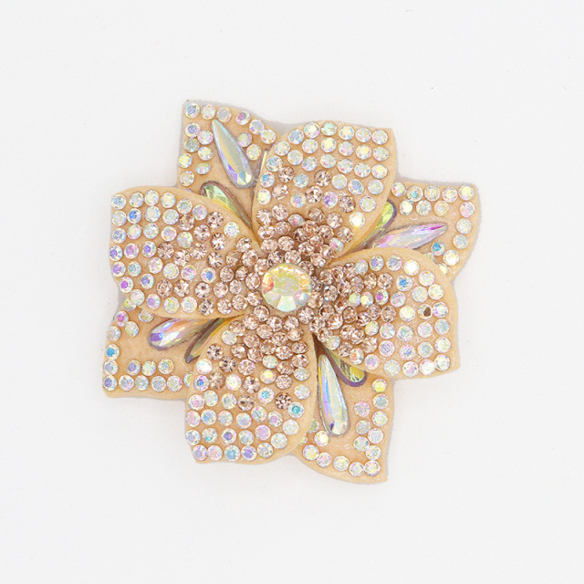 4.4*4.4cm 3D Floral AB Crystal Applique Custom