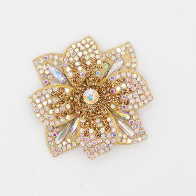 4.4*4.4cm 3D Floral AB Crystal Applique Custom