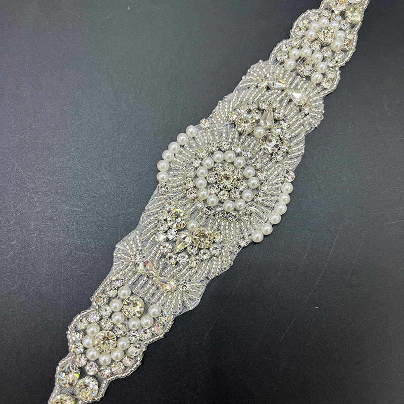22*6cm Shiny Rhinestone Beaded Bridal Applique Supplier