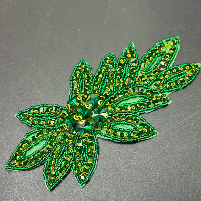 14.5*8.7cm Colorful Floral Shaped Applique for Wedding Dress Exporter