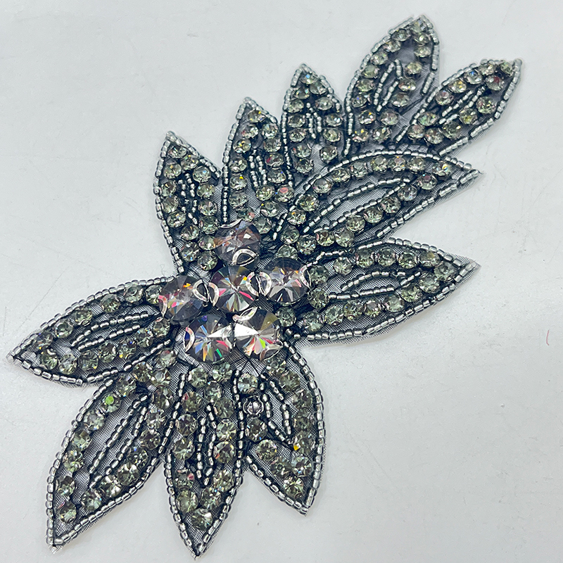 14.5*8.7cm Colorful Floral Shaped Applique for Wedding Dress Exporter
