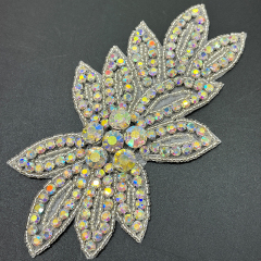 14.5*8.7cm Colorful Floral Shaped Applique for Wedding Dress Exporter