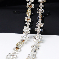 Sparkle Flower Shaped Rhinestone Trim for Sewing Wholesale