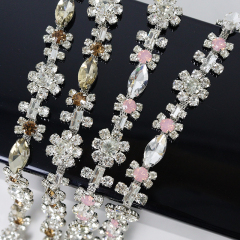 Sparkle Flower Shaped Rhinestone Trim for Sewing Wholesale