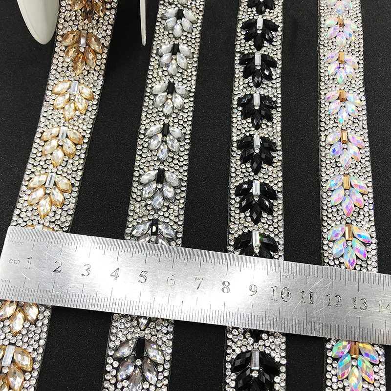 Sparkling Pearl Rhinestone Trim for Dresses Supplier