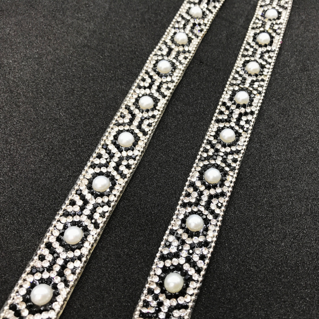 Sparkling Pearl Rhinestone Trim for Dresses Supplier
