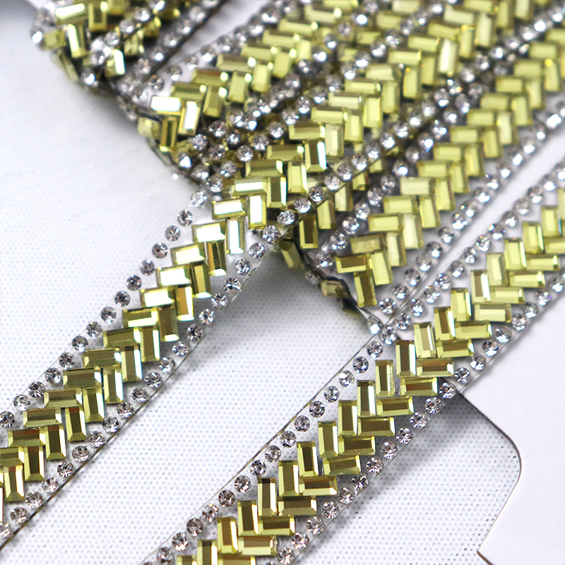 Luxury Diamond Glass Trim Iron On Bag Clothing Supplier