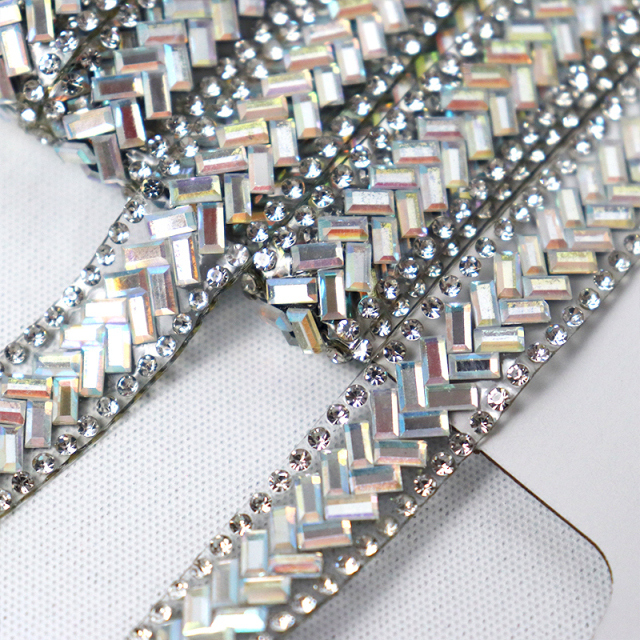 Luxury Diamond Glass Trim Iron On Bag Clothing Supplier