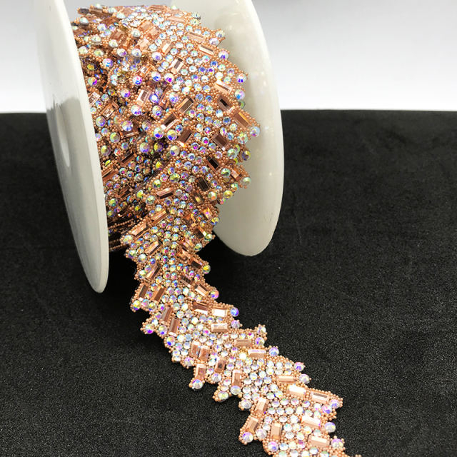 Leaf Shaped Diamond Jeweled Trim By The Yard Supplier