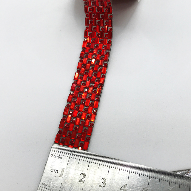 Luxury Iron On Clothes Glass Rhinestone Trim Wholesale