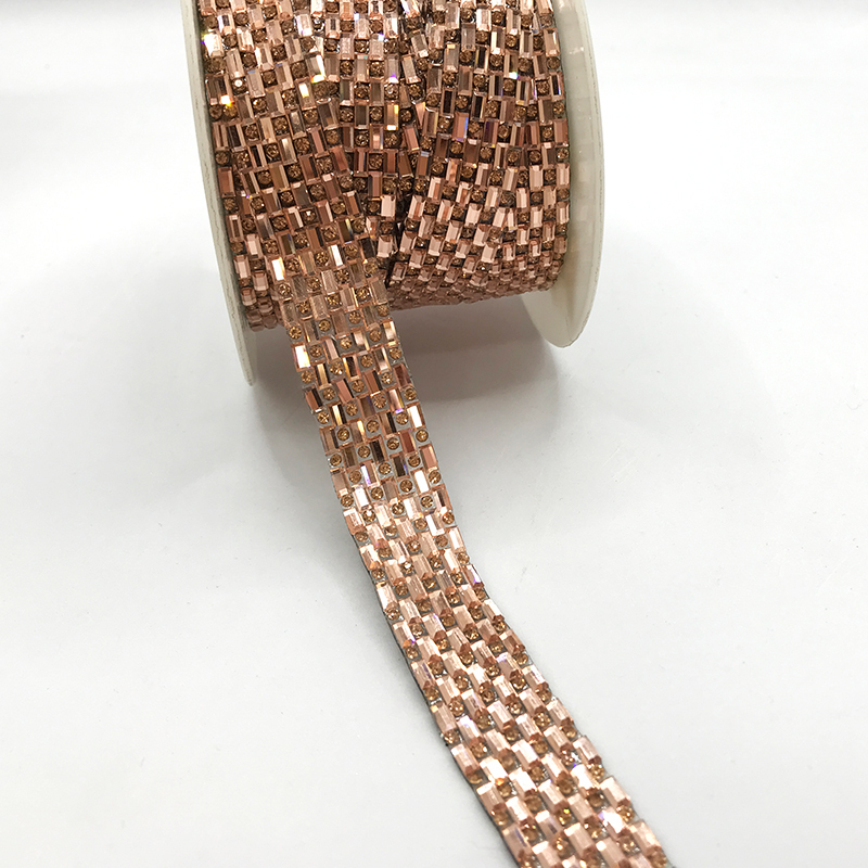 Luxury Iron On Clothes Glass Rhinestone Trim Wholesale