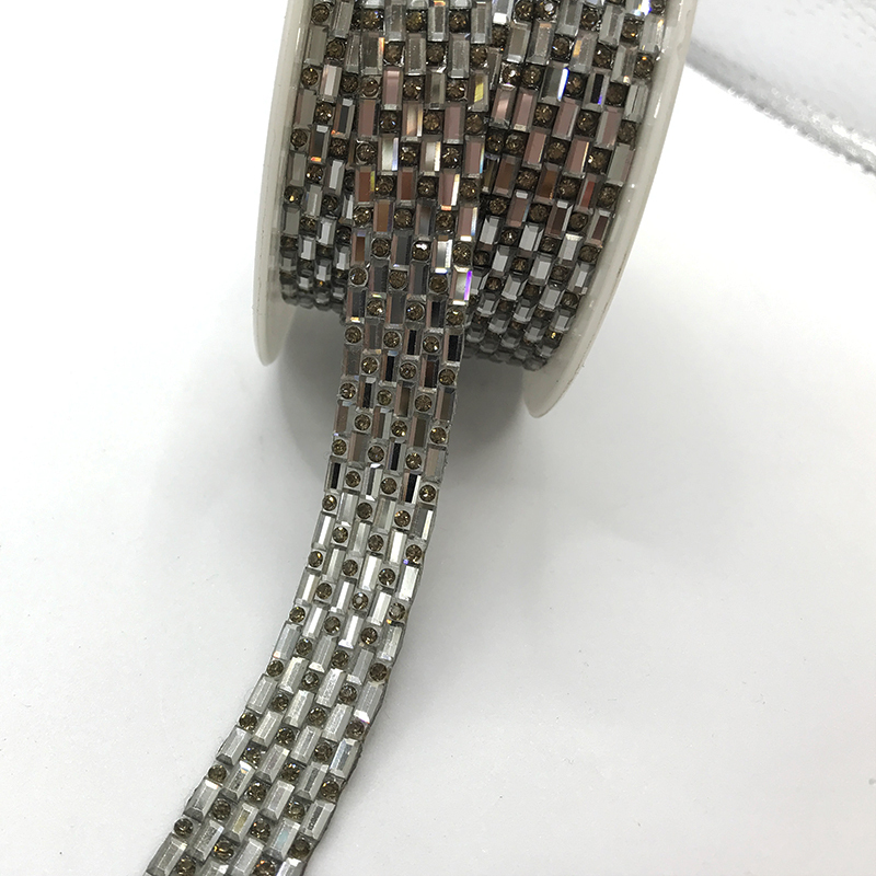 Luxury Iron On Clothes Glass Rhinestone Trim Wholesale