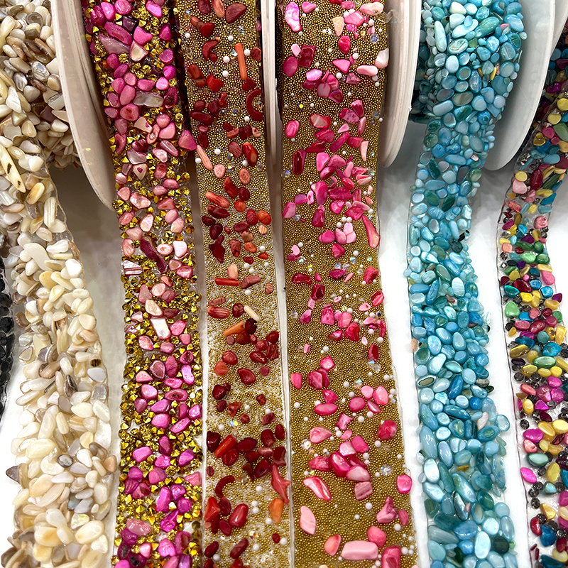 Colorful Resin Diamond Beaded Trim Manufacturer