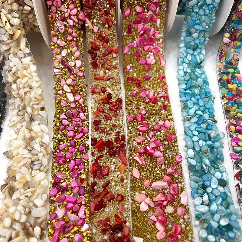 Colorful Resin Diamond Beaded Trim Manufacturer