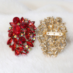 10 Colors Leaf Shaped Rhinestone Brooches in Bulk Wholesale