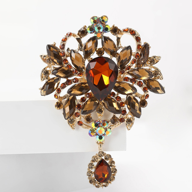 Elegant Diamond Rhinestone Brooch with Pendant for Dress Factory