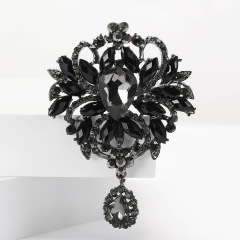 Elegant Diamond Rhinestone Brooch with Pendant for Dress Factory