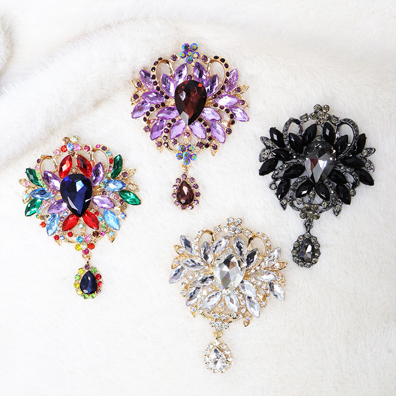 Elegant Diamond Rhinestone Brooch with Pendant for Dress Factory