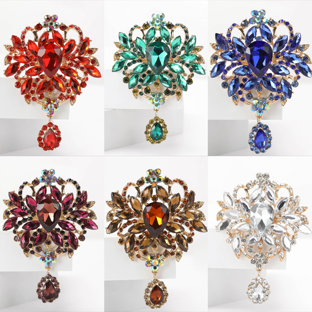 Elegant Diamond Rhinestone Brooch with Pendant for Dress Factory