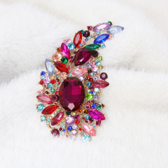 Vintage Style Leaf Shaped Crystal Brooch Pin Manufacturer