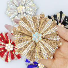 Small 3D Round Crystal Flower Appliques Factory