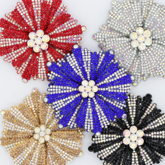 Small 3D Round Crystal Flower Appliques Factory