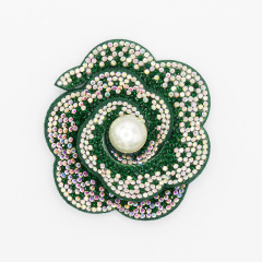 Elegant Pearl Beaded Floral Applique for Clothing Factory
