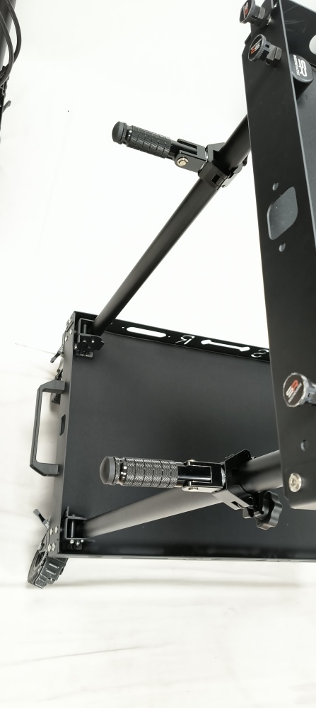 Factual Pushing handles one pair used on CROWNYING,CROWNYING-SE and all 32mm pole camera carts