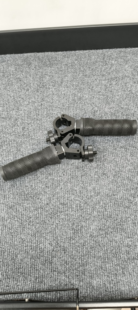 Factual Pushing handles one pair used on CROWNYING,CROWNYING-SE and all 32mm pole camera carts