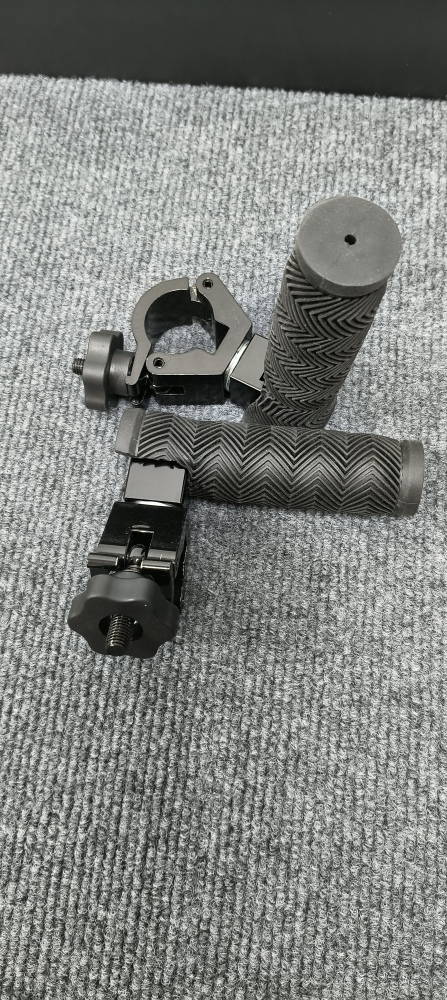 Factual Pushing handles one pair used on CROWNYING,CROWNYING-SE and all 32mm pole camera carts