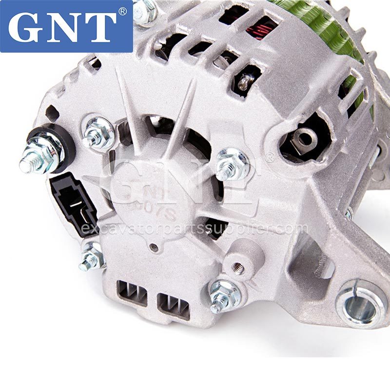 8972283180 Alternator for ISUZU 4JB1 DOOSAN DH55 8972283181 8972282810