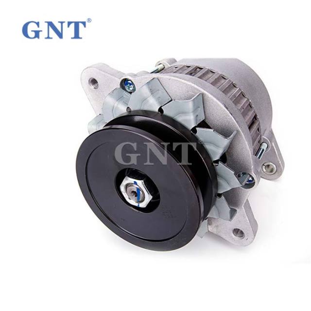 High quality 24V 35A Alternator for KOMATSU 4D95 Engine 0-33000-5540, 0-33000-5710, 0-33000-6240, 600-821-3840