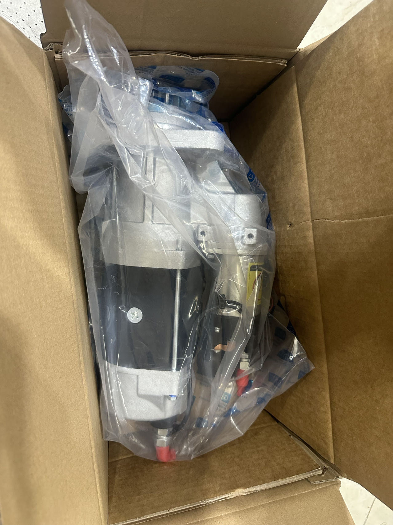 Wholesale High Quality Starter motor for Cummins ISZ Engine 2874455, 4365992, C2874455, C4365992, QDJ2918