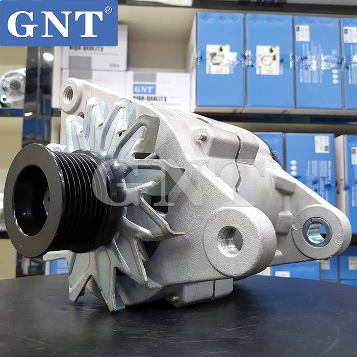 24V 70A Alternator compatible with DONGFENG CUMMINS 6BT Engine 944738 C4944738 370100387 370100689 EQB14020 JFZ275 JFZ275-VPP
