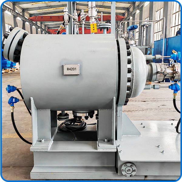 The photo of reactor's cylinder