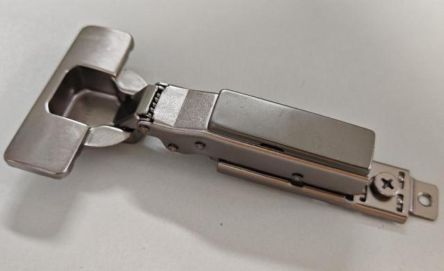 35mm No Base Hinge