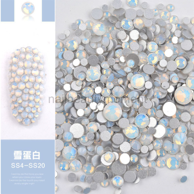 Nail Art Rhinestones Mix Sizes Crystal Decoration On Nails (D111)