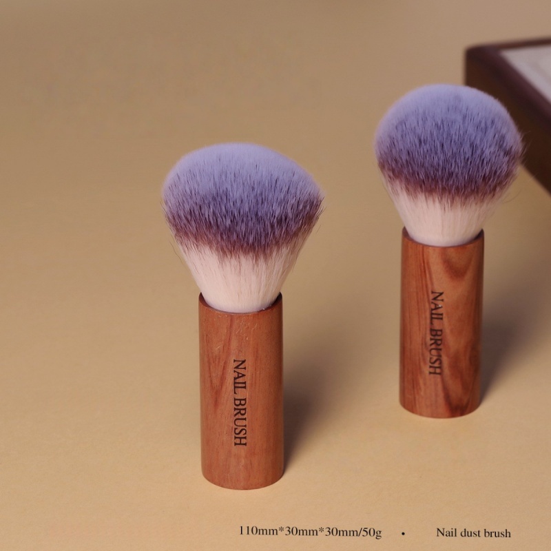 Wholesale Nail Art Wooden Handle Dust Brush for Professional Salons Manicure Brushes (B015)