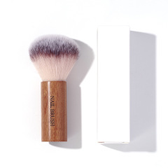 Wholesale Nail Art Wooden Handle Dust Brush for Professional Salons Manicure Brushes (B015)