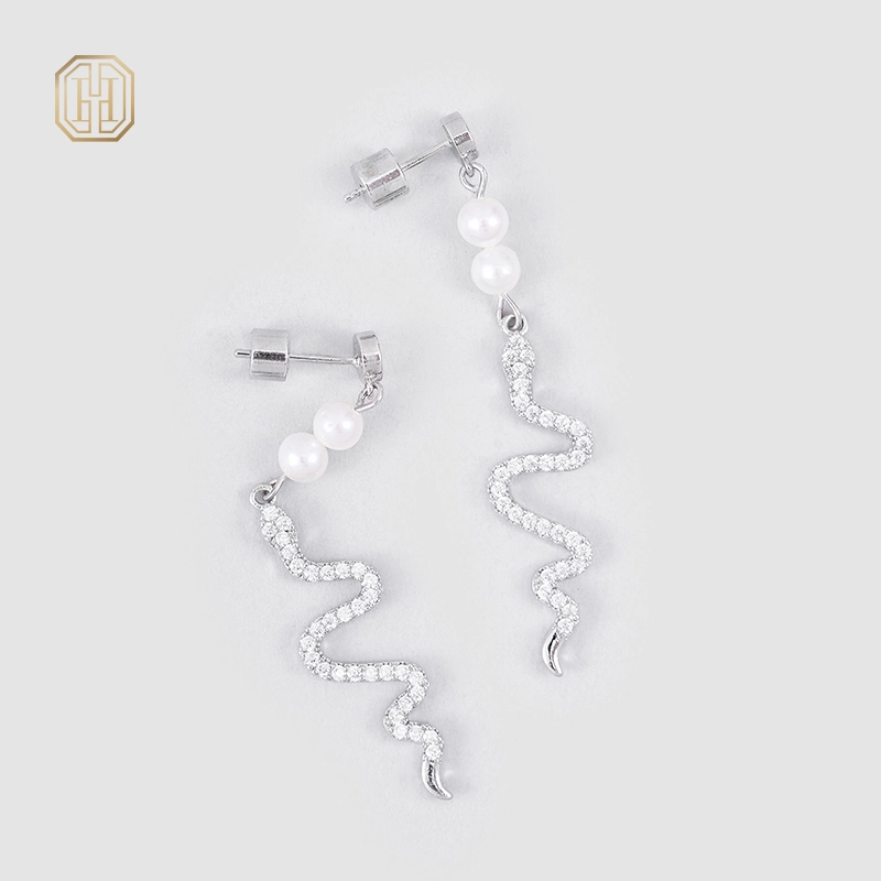 Original handmade natural pearl earrings by OHGG-OHGRN24063